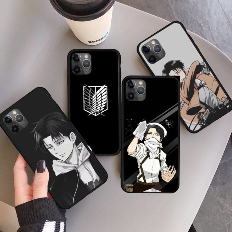 Levi Ackerman iPhone Hoesje - Attack on Titan™