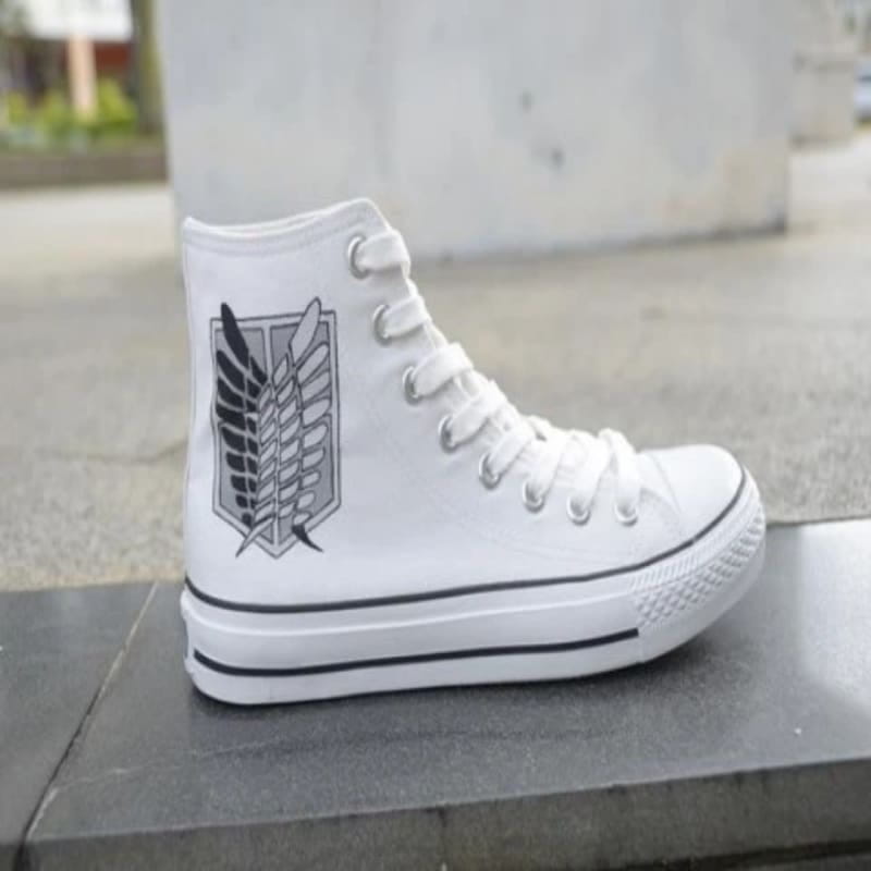 Sneakers du Bataillon d'Exploration - Attack on Titan™