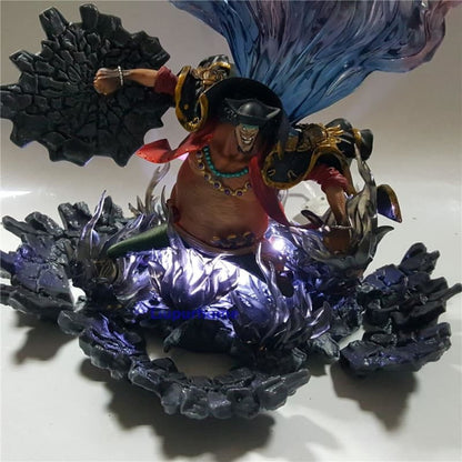 Marshall Blackbeard Ténébreux Figuur - One Piece™