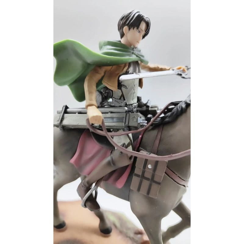 Rivaille Ackerman à cheval Figuur - Attack on Titan™