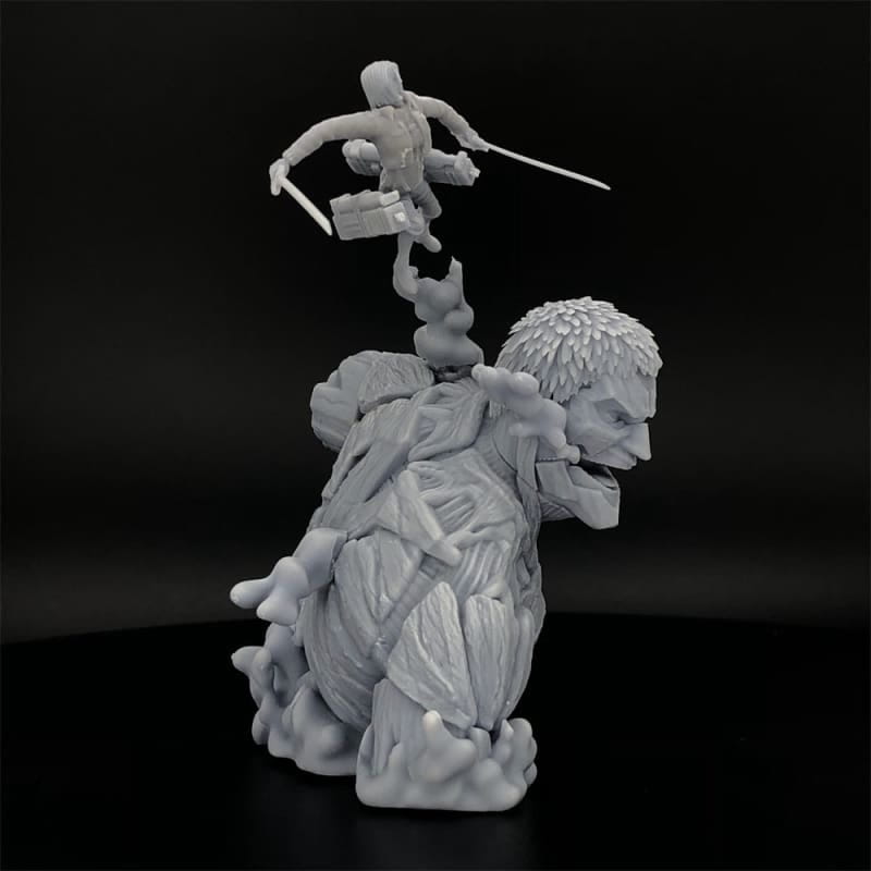 Titan Cuirassé vs Mikasa Ackerman Figuur - Attack on Titan™